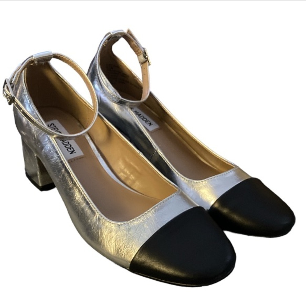 NWOT Steve Madden Eli Pump In Silver black Size 6.5